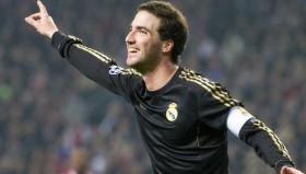 瓜子直播-掘金队利用选秀与交易在2023年建立起联盟最均衡阵容之一